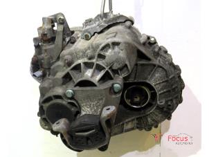 Used Gearbox Volkswagen Transporter T5 2.5 TDi Price € 750,00 Margin scheme offered by Focus Automotive