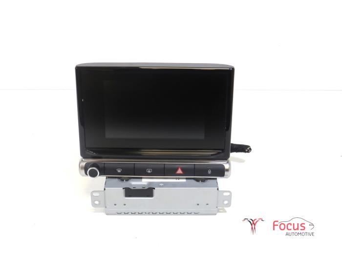 Gebrauchte Navigation System Citroen C3 Aircross I (2C/2R) 1.2 e-THP PureTech 130 Preis € 375,00 Margenregelung angeboten von Focus Automotive