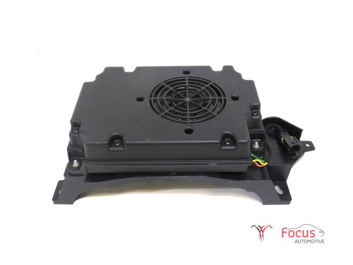 Gebrauchte Subwoofer Citroen C3 Aircross I (2C/2R) 1.2 e-THP PureTech 130 Preis € 55,00 Margenregelung angeboten von Focus Automotive
