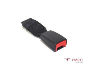 Used Rear seatbelt buckle, left BMW X1 (E84) sDrive 20d 2.0 16V Price € 8,95 Margin scheme offered by Focus Automotive