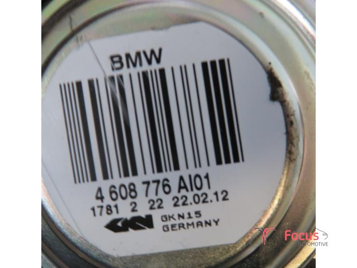 Arbre de transmission arrière droit d'un BMW X1 (E84) sDrive 20d 2.0 16V 2012