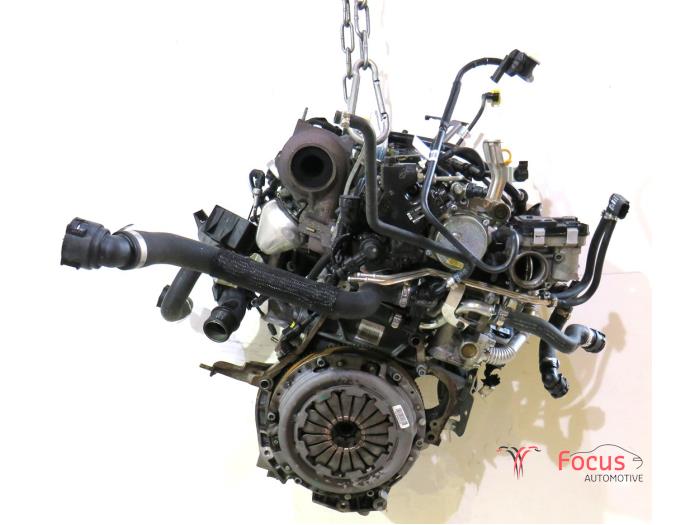 Motor van een Fiat 500L (199) 1.3 D 16V Multijet 2018