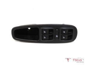 Used Multi-functional window switch Fiat 500L (199) 1.3 D 16V Multijet Price € 20,00 Margin scheme offered by Focus Automotive