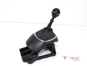 Usados Palanca de cambios Fiat 500L (199) 1.3 D 16V Multijet Precio € 75,00 Norma de margen ofrecido por Focus Automotive