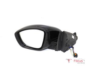 Used Wing mirror, left Opel Corsa F (UB/UH/UP) 1.2 12V 75 Price € 125,00 Margin scheme offered by Focus Automotive