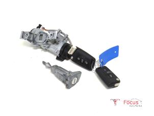 Used Ignition lock + key Volkswagen Golf VII (AUA) 1.2 TSI 16V Price € 74,95 Margin scheme offered by Focus Automotive