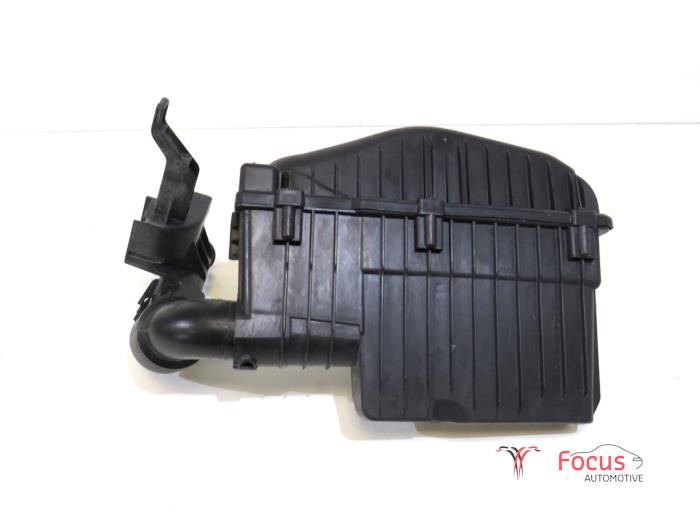 Gebrauchte Luftfiltergehäuse Peugeot 208 I (CA/CC/CK/CL) 1.2 Vti 12V PureTech 82 Preis € 40,00 Margenregelung angeboten von Focus Automotive