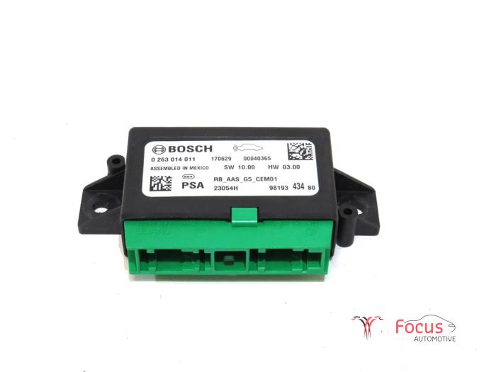 Usados Módulo PDC Peugeot 208 I (CA/CC/CK/CL) 1.2 Vti 12V PureTech 82 Precio € 24,95 Norma de margen ofrecido por Focus Automotive