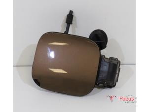 Used Tank cap cover Renault Captur (2R) 0.9 Energy TCE 12V Price € 33,00 Margin scheme offered by Focus Automotive