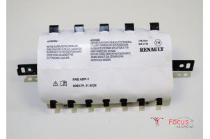 Używane Poduszka powietrzna prawa (deska rozdzielcza) Renault Captur (2R) 0.9 Energy TCE 12V Cena € 150,00 Procedura marży oferowane przez Focus Automotive