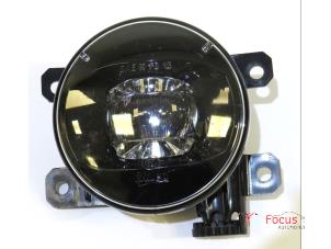 Used Fog light, front right Peugeot 5008 II (M4/MC/MJ/MR) 1.6 16V PureTech 180 Price € 49,95 Margin scheme offered by Focus Automotive