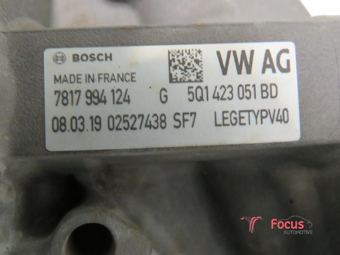 Steering box from a Seat Leon ST (5FF) 1.5 TSI 16V 2019