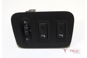 Used AIH headlight switch Renault Master IV (FV) 2.3 dCi 100 16V FWD Price € 18,09 Inclusive VAT offered by Focus Automotive