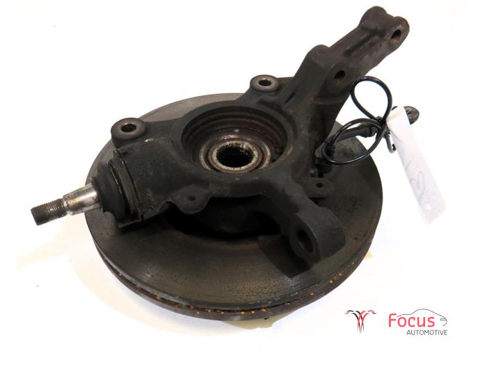 Knuckle, front right from a Renault Master IV (FV) 2.3 dCi 100 16V FWD 2012
