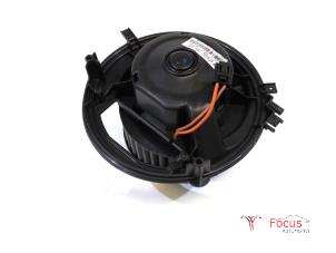 Used Heating and ventilation fan motor Seat Leon ST (5FF) 1.5 TSI 16V Price € 30,00 Margin scheme offered by Focus Automotive