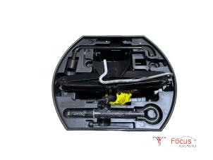 Gebrauchte Wagenheber- Set Citroen C3 (SC) 1.6 HDi 92 Preis € 39,99 Margenregelung angeboten von Focus Automotive