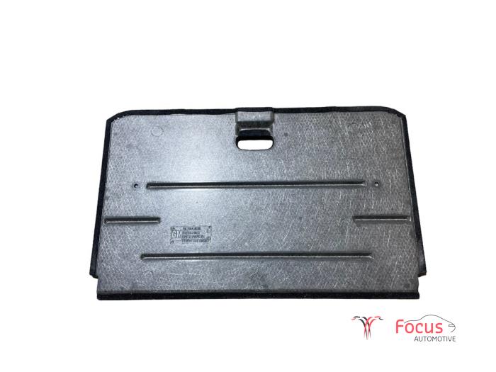 Floor panel load area from a Opel Corsa D 1.2 16V 2007