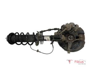 Używane Zawieszenie lewy przód Ford Fiesta 7 1.1 Ti-VCT 12V 85 Cena € 350,00 Procedura marży oferowane przez Focus Automotive