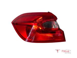 Używane Tylne swiatlo pozycyjne lewe Ford Fiesta 7 1.1 Ti-VCT 12V 85 Cena € 99,99 Procedura marży oferowane przez Focus Automotive