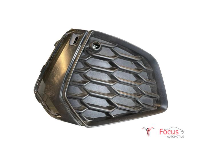 Gebrauchte Abdeckplatte Nebelscheinwerfer rechts Audi A3 Limousine (8YS) 2.0 40 TFSI 16V Quattro Preis € 19,99 Margenregelung angeboten von Focus Automotive