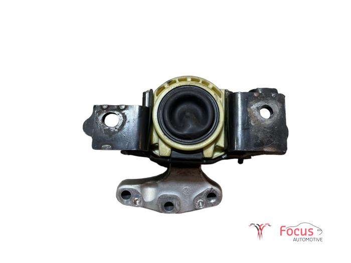 Engine mount from a Citroën C3 (SC) 1.6 HDi 92 2013