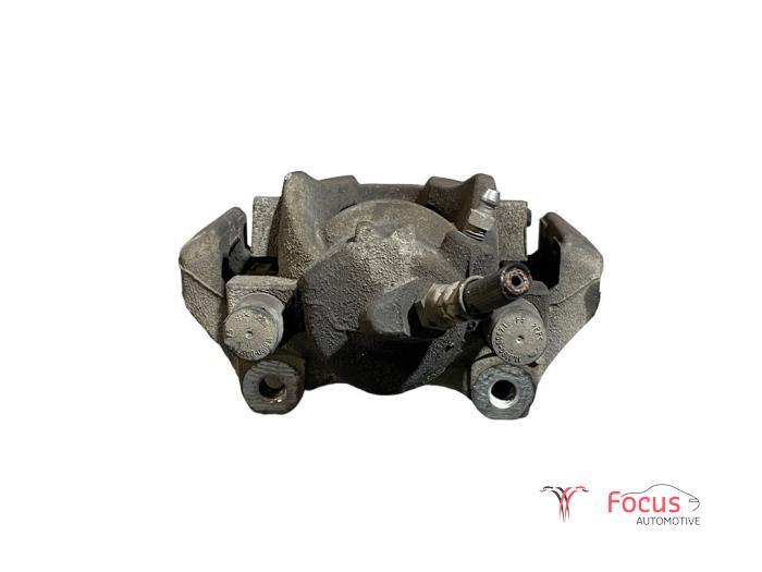 Front brake calliper, right from a Renault Clio IV (5R) 0.9 Energy TCE 90 12V 2013