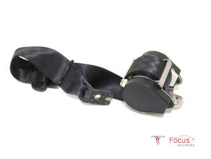 Used Rear seatbelt, left Seat Leon ST (5FF) 1.5 TSI 16V Price € 20,00 Margin scheme offered by Focus Automotive