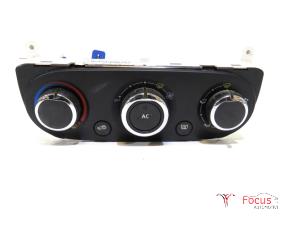 Used Heater control panel Renault Clio IV (5R) 1.2 16V Price € 19,99 Margin scheme offered by Focus Automotive