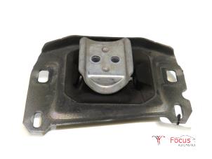Used Gearbox mount Peugeot 5008 II (M4/MC/MJ/MR) 1.6 16V PureTech 180 Price € 15,00 Margin scheme offered by Focus Automotive