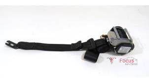Used Rear seatbelt, left Volkswagen Golf VII (AUA) 1.2 TSI 16V Price € 159,95 Margin scheme offered by Focus Automotive