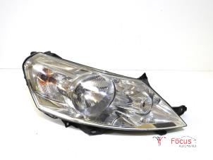 Used Headlight, right Peugeot Expert (G9) 2.0 HDiF 16V 130 Price € 75,00 Margin scheme offered by Focus Automotive