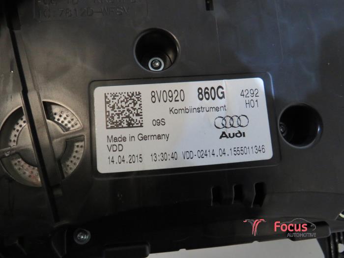 Instrument panel from a Audi A3 Sportback (8VA/8VF) 1.4 TFSI 16V 2015