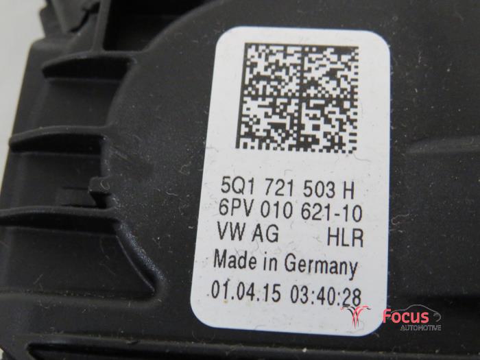 Czujnik polozenia pedalu gazu z Audi A3 Sportback (8VA/8VF) 1.4 TFSI 16V 2015