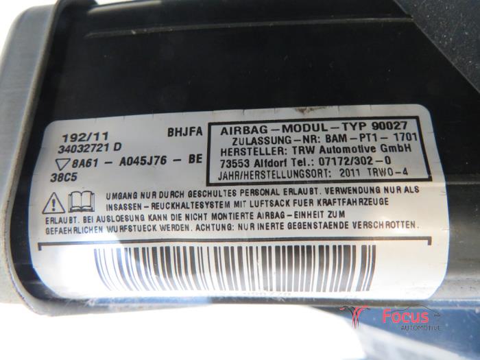 Poduszka powietrzna kolanowa z Ford Fiesta 6 (JA8) 1.6 TDCi 16V 95 2011