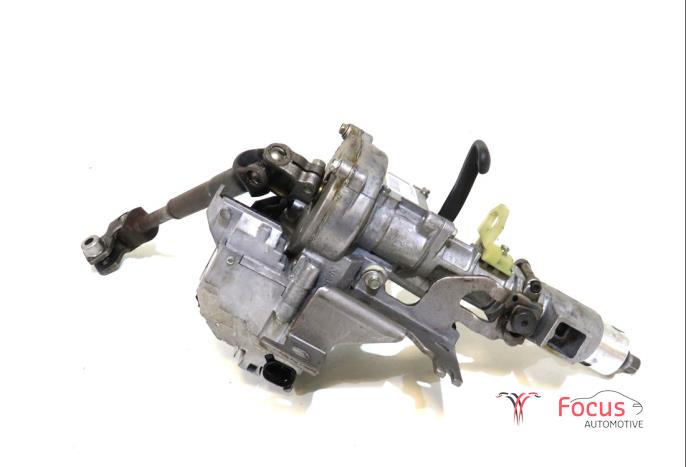 Power steering pump from a Renault Kangoo Express (FW) 1.5 dCi 75 2016