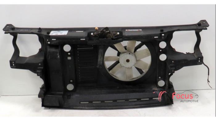 Begagnade Front Volkswagen Golf III Cabrio (1E) 1.8,Avantgarde Pris € 54,95 Marginaltabell erbjuds av Focus Automotive