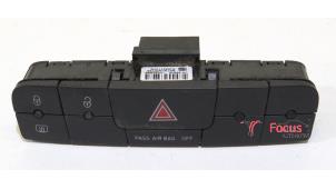 Used Panic lighting switch Seat Ibiza ST (6J8) 1.6 TDI 105 Price € 29,95 Margin scheme offered by Focus Automotive