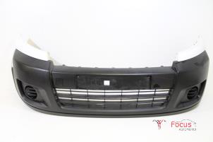Used Front bumper Peugeot Expert (G9) 2.0 HDiF 16V 130 Price € 150,00 Margin scheme offered by Focus Automotive