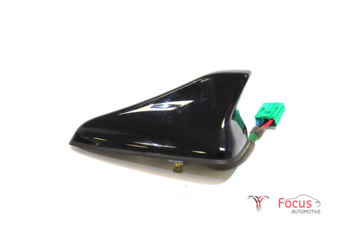 Używane Antena GPS Kia Rio IV (YB) 1.2 MPI 16V Cena € 64,95 Procedura marży oferowane przez Focus Automotive