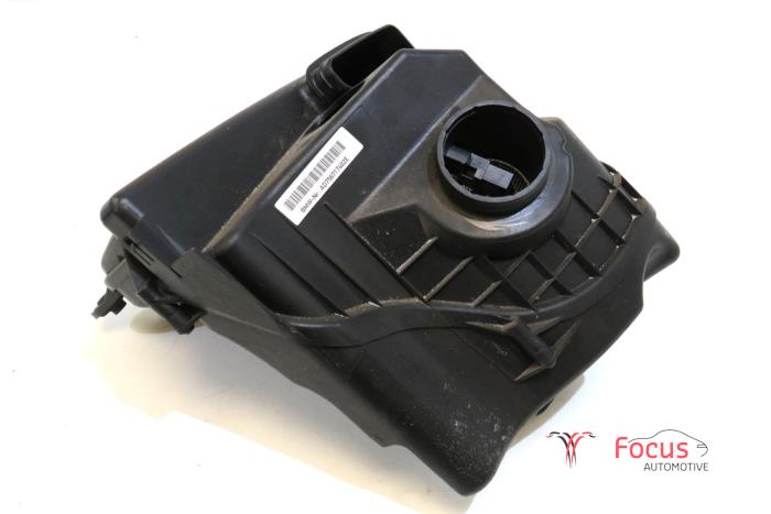 Begagnade Luftfilterhus BMW 1 serie (E87/87N) 116i 1.6 16V Pris € 24,95 Marginaltabell erbjuds av Focus Automotive