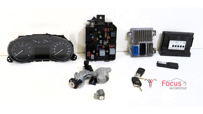 Used Ignition lock + computer Opel Mokka/Mokka X 1.6 16V EcoFlex 4x2 Price € 499,95 Margin scheme offered by Focus Automotive