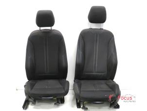 Używane Fotele + kanapa (kompletne) BMW 1 serie (F20) 118d 2.0 16V Cena € 450,00 Procedura marży oferowane przez Focus Automotive