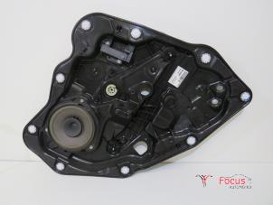 Used Rear door window mechanism 4-door, right Fiat 500X (334) 1.6 E-torq 16V Price on request offered by Focus Automotive