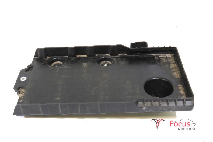 Begagnade Batterilåda Volvo V40 (MV) 2.0 D2 16V Pris € 14,95 Marginaltabell erbjuds av Focus Automotive