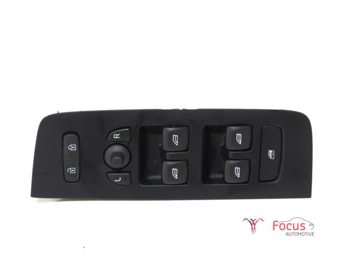 Usados Interruptor combinado de ventanillas Volvo V40 (MV) 2.0 D2 16V Precio € 29,95 Norma de margen ofrecido por Focus Automotive