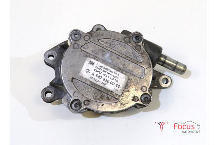 Usagé Pompe à vide (diesel) Mercedes C (W204) 3.0 C-320 CDI V6 24V Prix € 29,95 Règlement à la marge proposé par Focus Automotive