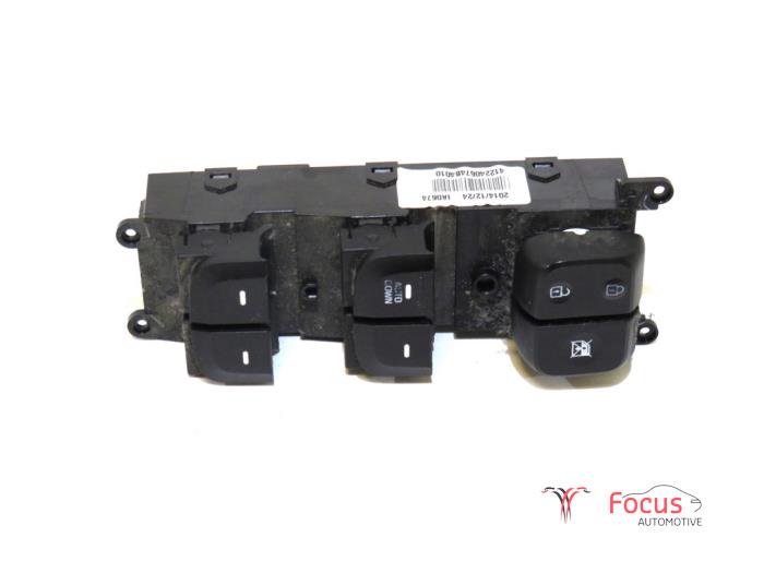Usados Interruptor combinado de ventanillas Hyundai i10 (B5) 1.0 12V Precio € 40,00 Norma de margen ofrecido por Focus Automotive