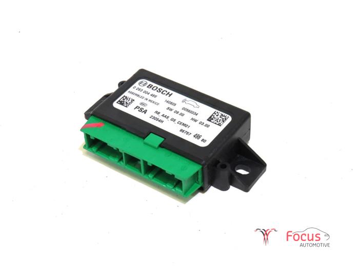 Begagnade PDC-modul Peugeot 208 I (CA/CC/CK/CL) 1.2 Vti 12V PureTech 82 Pris € 17,99 Marginaltabell erbjuds av Focus Automotive