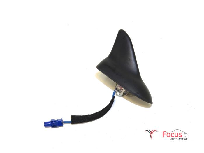 Używane Antena GPS Opel Astra K Sports Tourer 1.6 CDTI 110 16V Cena € 39,99 Procedura marży oferowane przez Focus Automotive