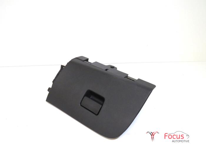 Begagnade Handskfack Opel Astra K Sports Tourer 1.6 CDTI 110 16V Pris € 30,00 Marginaltabell erbjuds av Focus Automotive